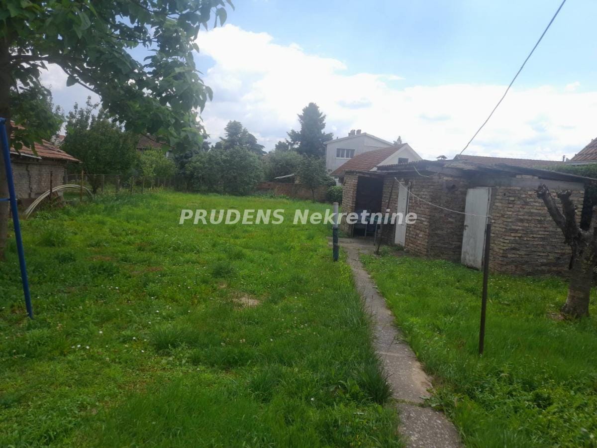 Kuća Prodaja Beograd  70 m2