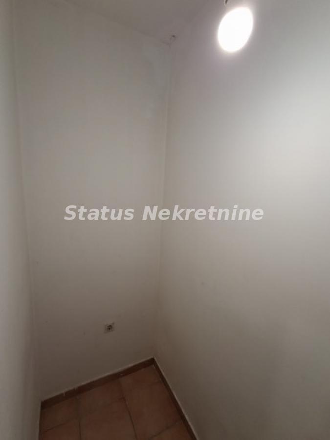 Lokal Prodaja Novi Sad  25 m2