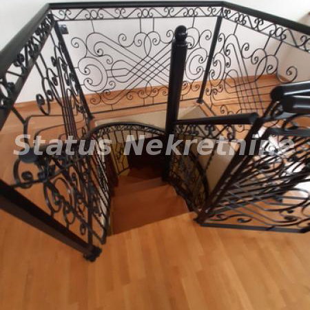 Kuća Prodaja Novi Sad  582 m2