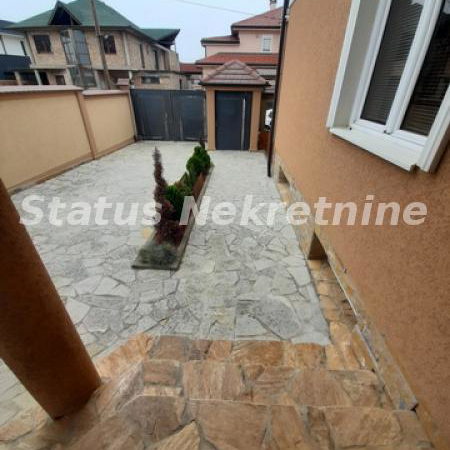 Kuća Prodaja Novi Sad  582 m2