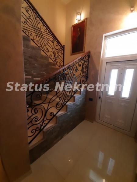 Kuća Prodaja Novi Sad Kuća Prodaja Novi Sad 582 m2