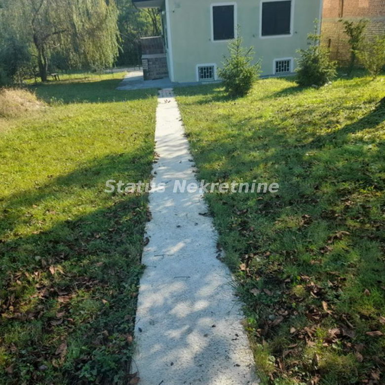 Kuća Prodaja Beočin  246 m2
