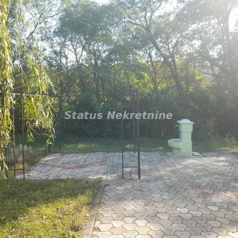 Kuća Prodaja Beočin  246 m2