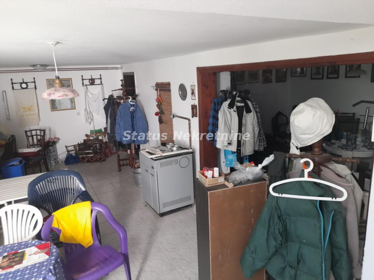 Kuća Prodaja Beočin Kuća Prodaja Beočin 246 m2