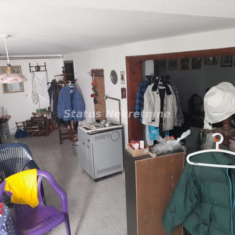 Kuća Prodaja Beočin  246 m2