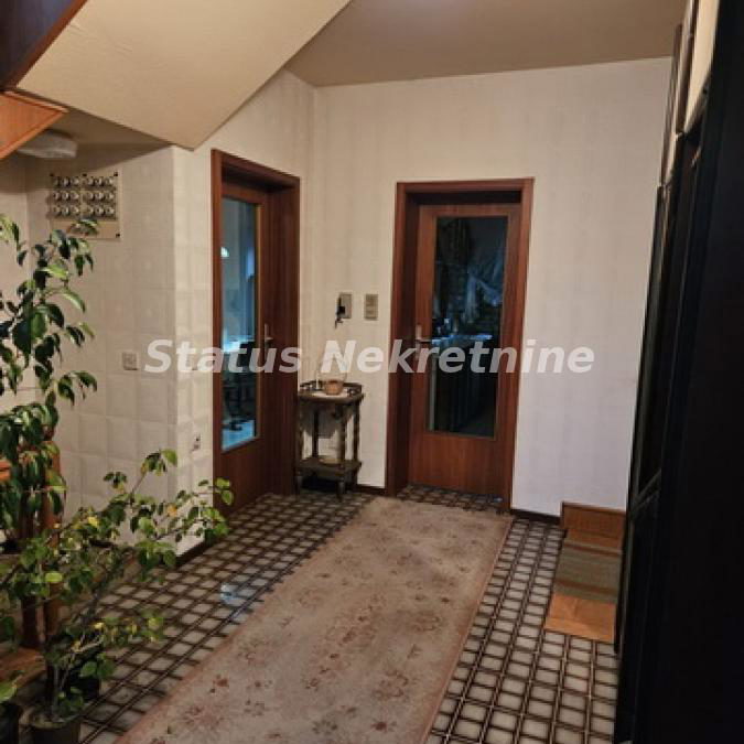 Kuća Prodaja Novi Sad  260 m2