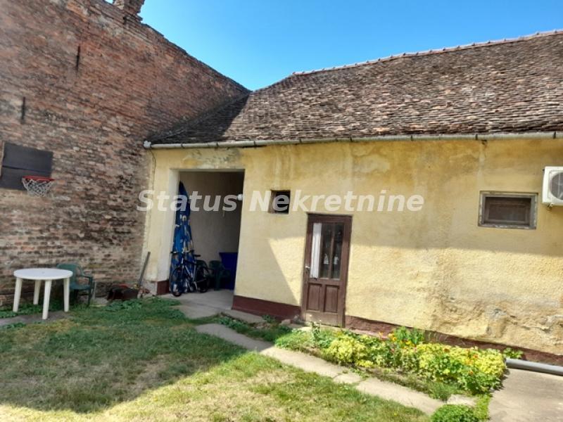 Kuća Prodaja Sremska Mitrovica Kuća Prodaja Sremska Mitrovica 230 m2