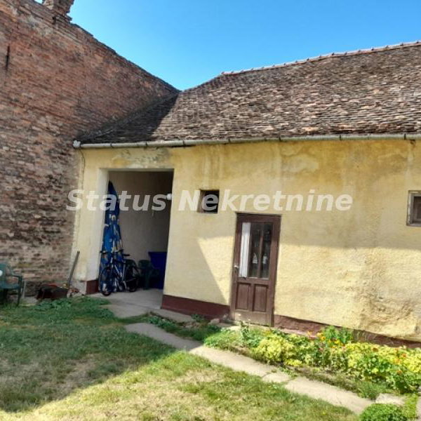 Kuća Prodaja Sremska Mitrovica  230 m2
