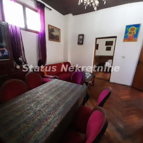 Kuća Prodaja Sremska Mitrovica  230 m2