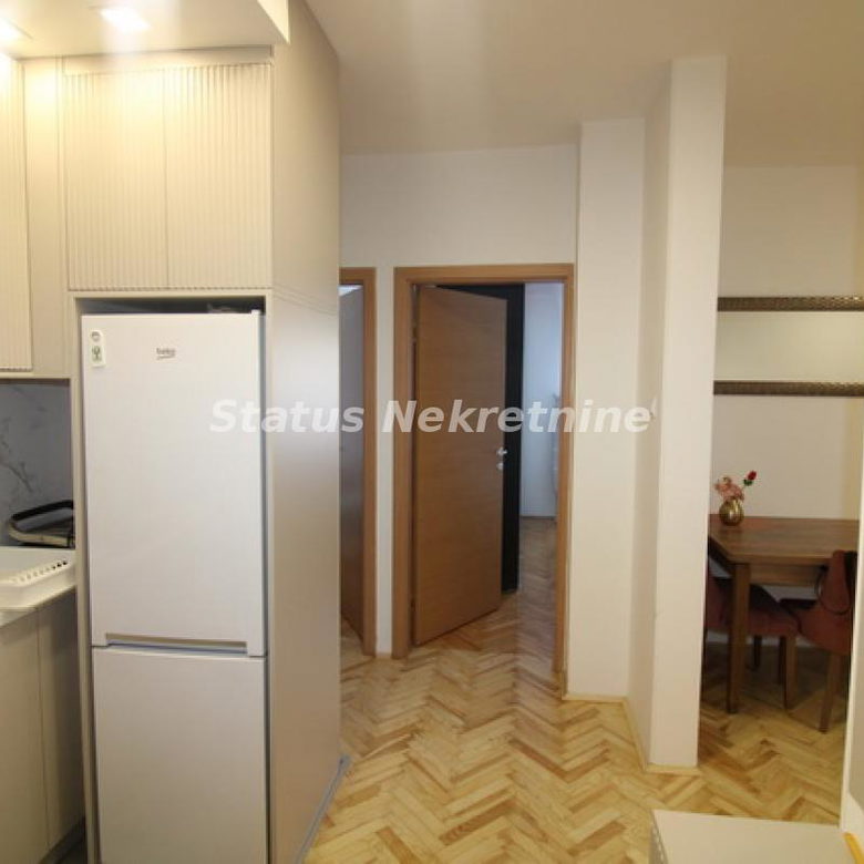 Stan Prodaja Novi Sad  55 m2