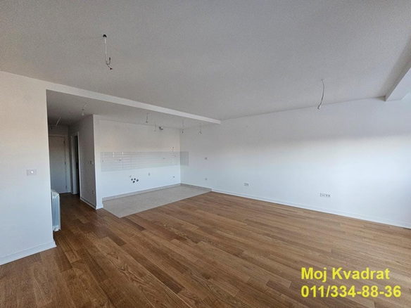 Stan Prodaja Beograd Vukov Spomenik 110 m2
