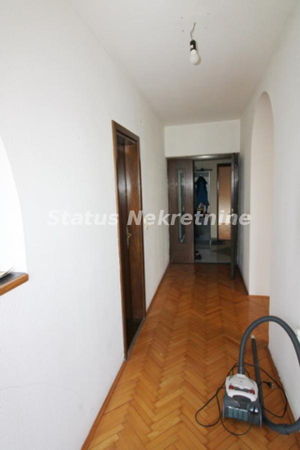 Kuća Prodaja Temerin  420 m2