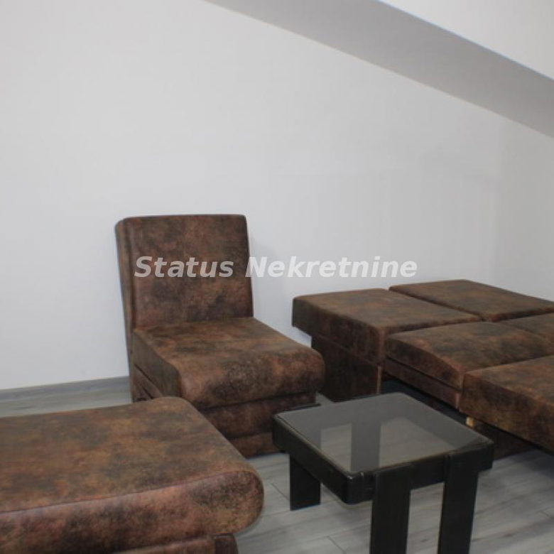 Stan Izdavanje Novi Sad  48 m2