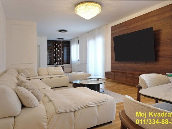 Stan Prodaja Beograd Čubura 152 m2
