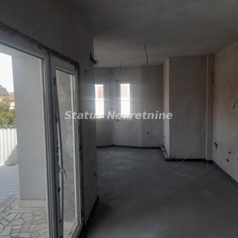 Lokal Izdavanje Novi Sad  200 m2