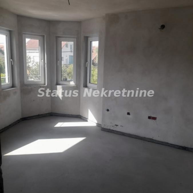 Lokal Izdavanje Novi Sad  200 m2