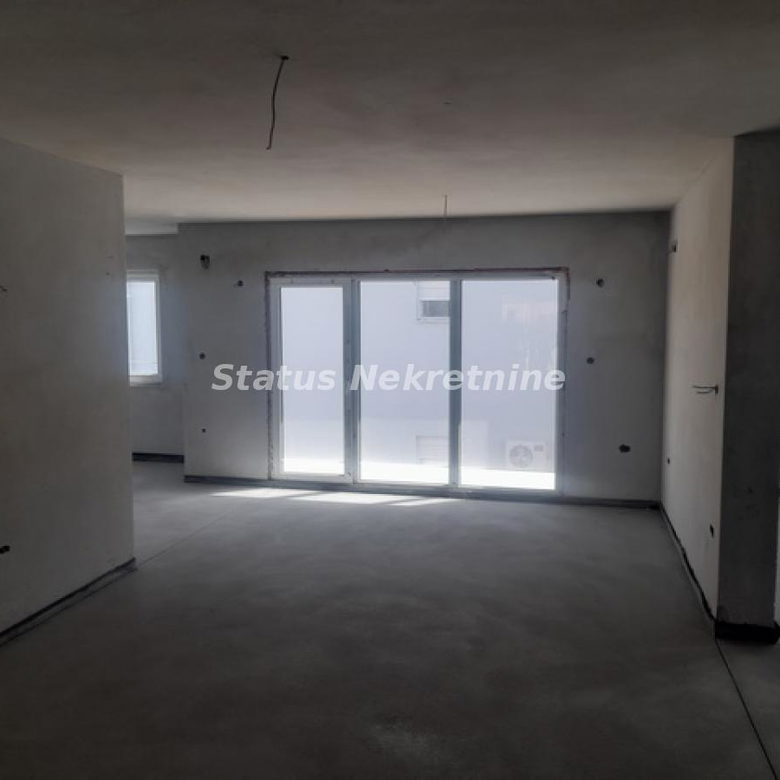 Lokal Izdavanje Novi Sad  200 m2