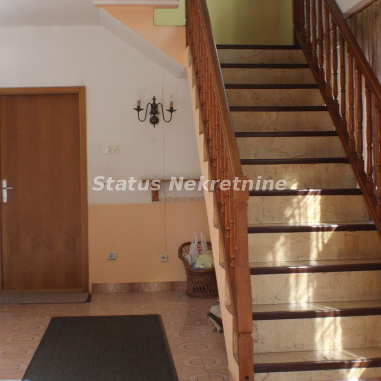 Kuća Prodaja Bački Petrovac  372 m2