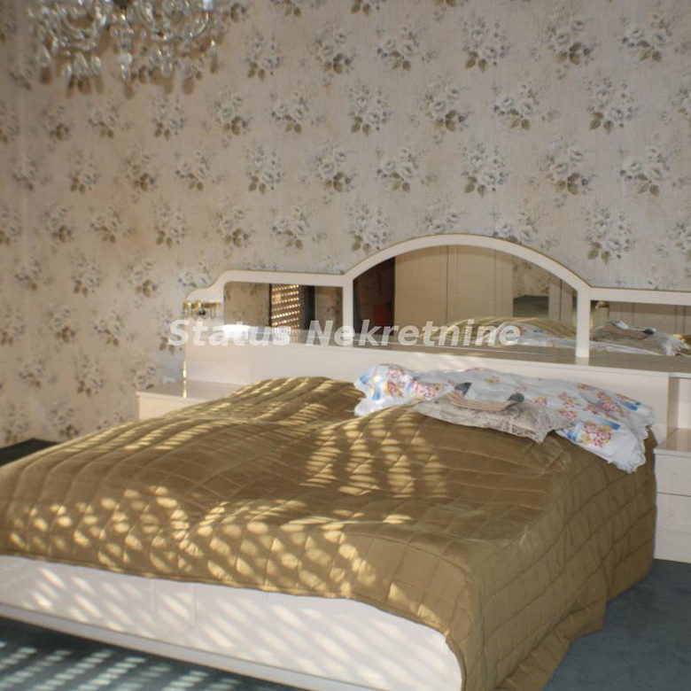 Kuća Prodaja Bački Petrovac  372 m2