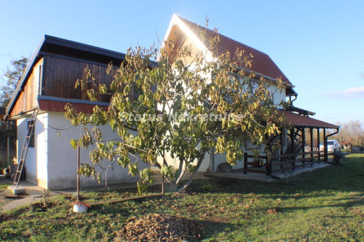 Kuća Prodaja Inđija  79 m2