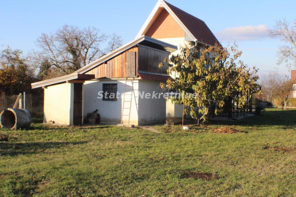 Kuća Prodaja Inđija  79 m2