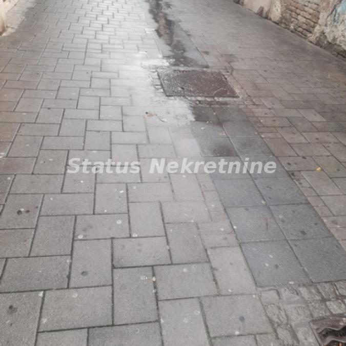 Lokal Izdavanje Novi Sad  66 m2