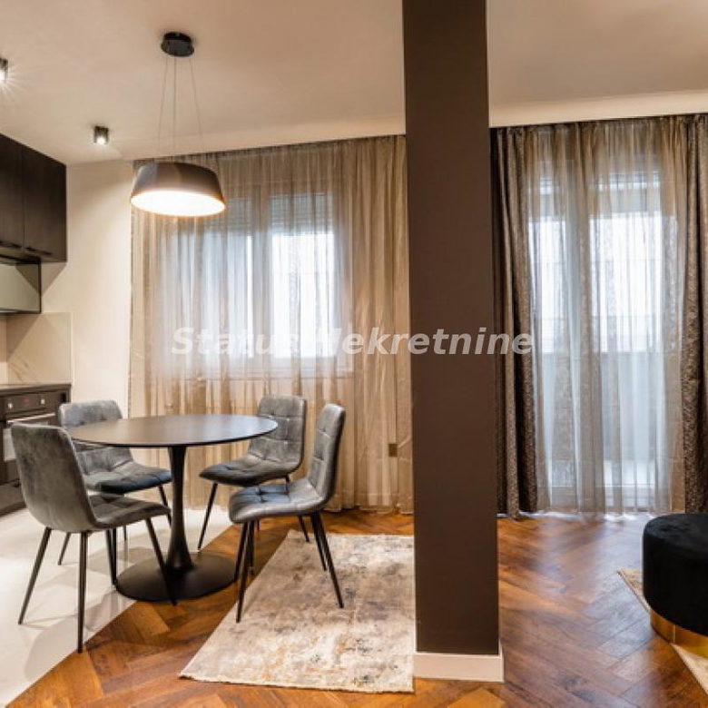 Stan Izdavanje Novi Sad  108 m2