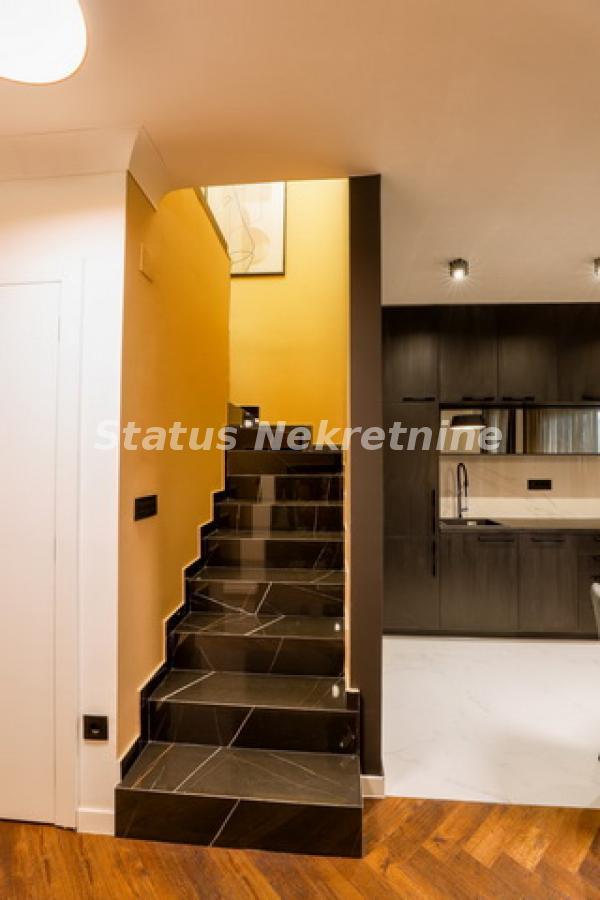 Stan Izdavanje Novi Sad  108 m2