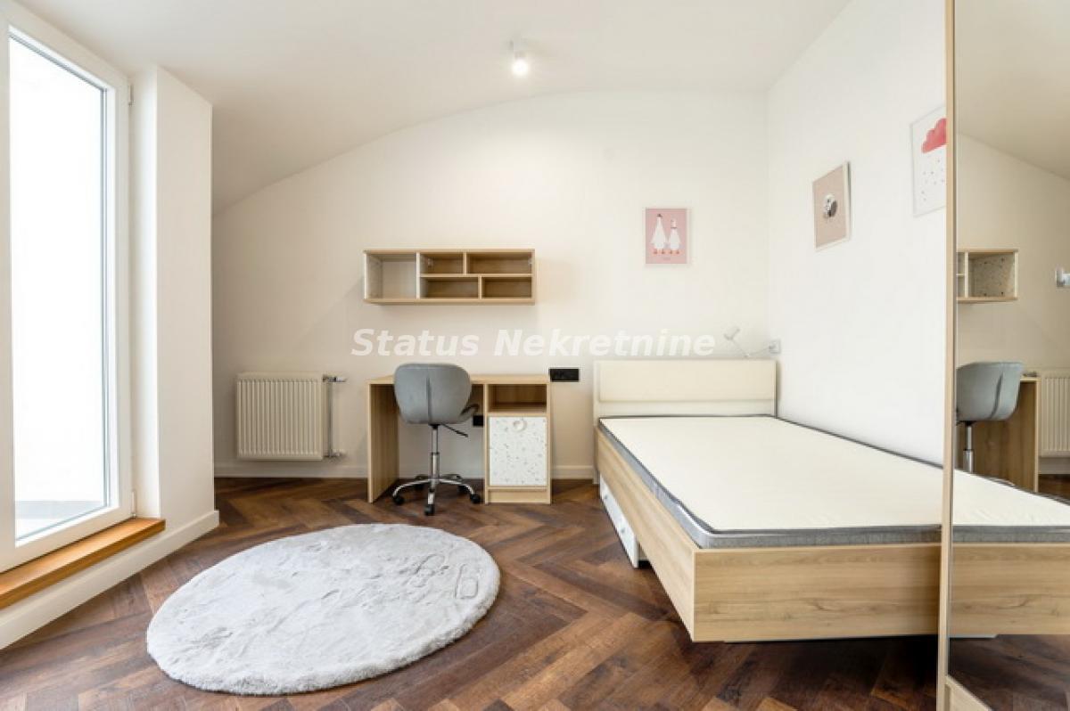 Stan Izdavanje Novi Sad  108 m2