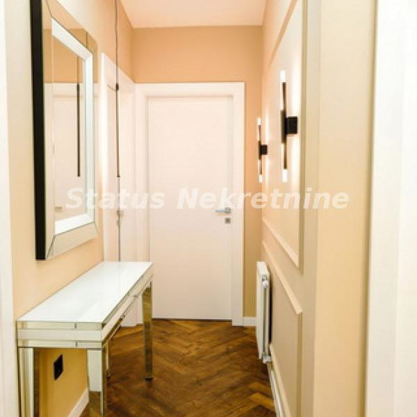 Stan Izdavanje Novi Sad  108 m2