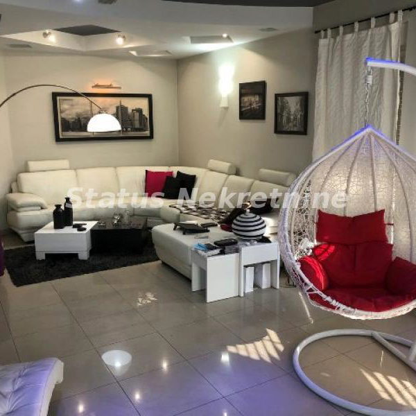 Kuća Prodaja Novi Sad  342 m2
