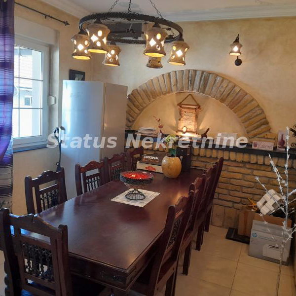 Kuća Prodaja Novi Sad  342 m2