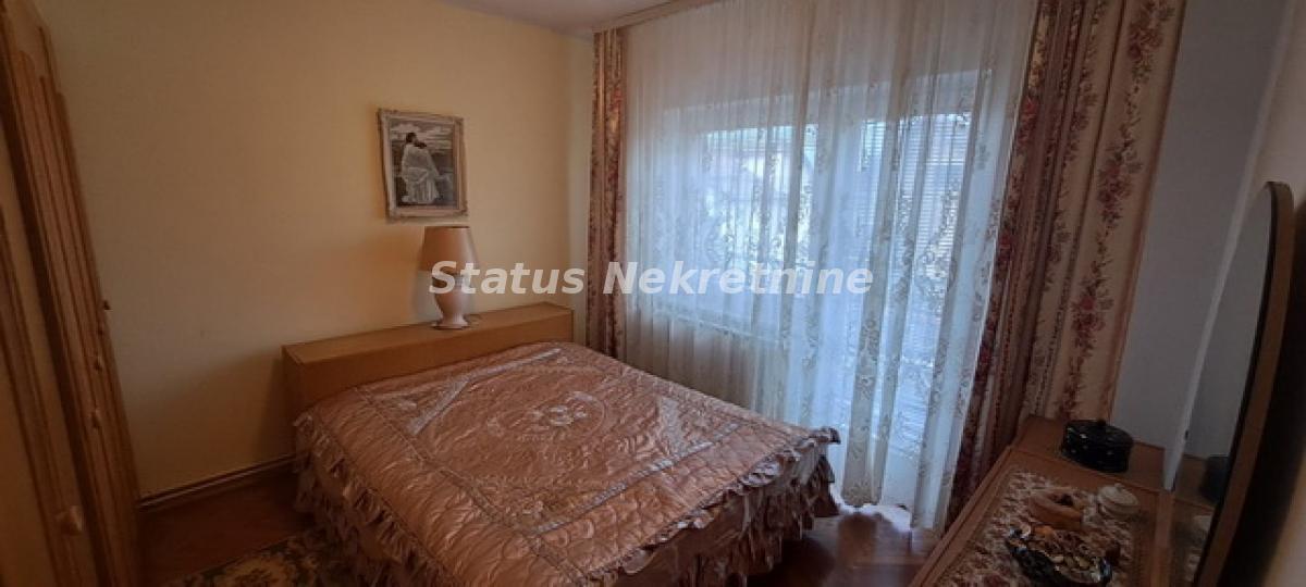 Kuća Prodaja Novi Sad  348 m2