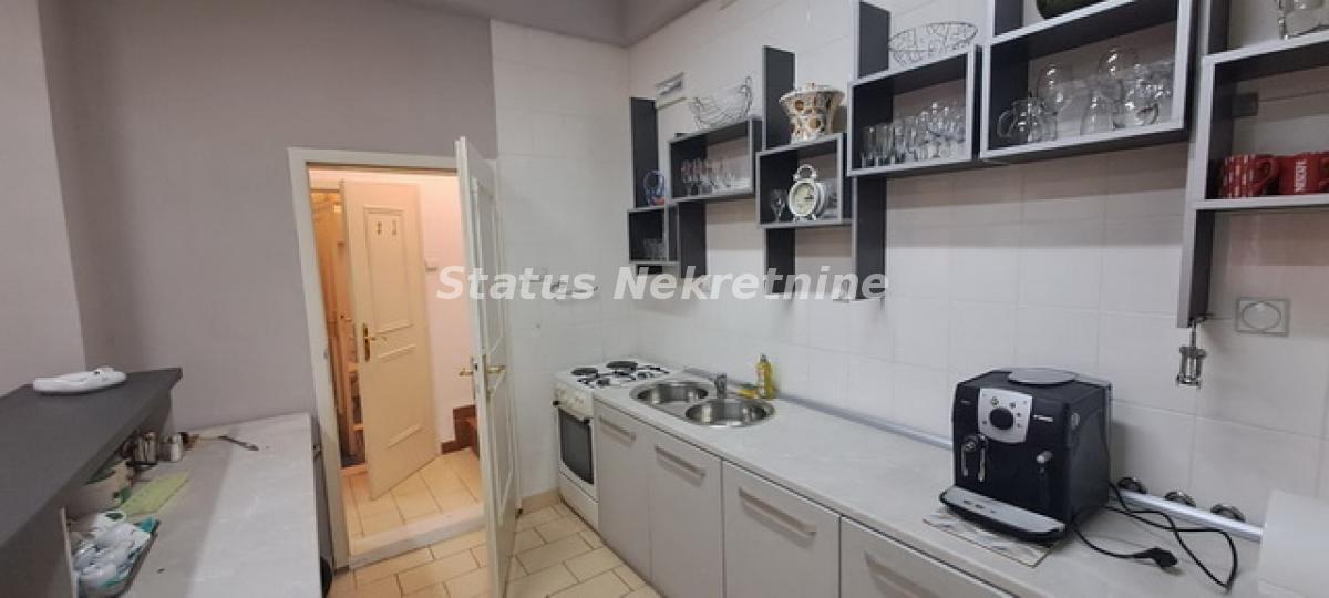 Kuća Prodaja Novi Sad  348 m2