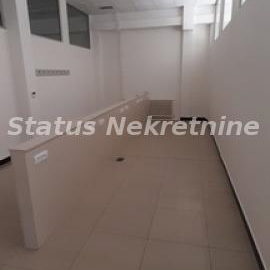 Lokal Izdavanje Novi Sad  1700 m2