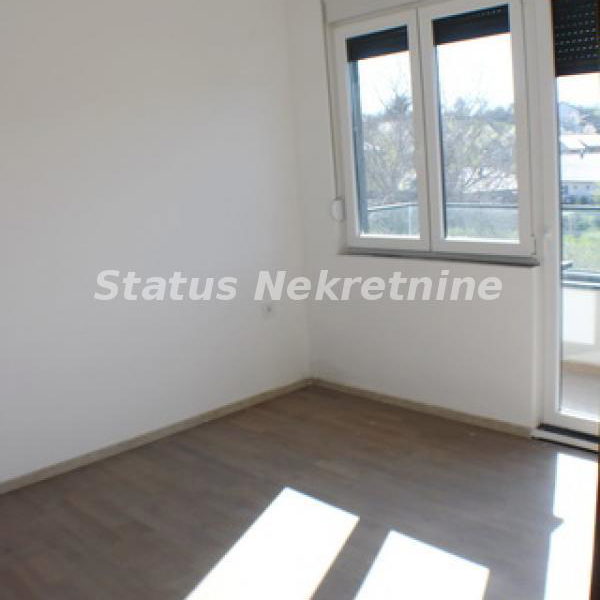 Stan Prodaja Novi Sad  77 m2