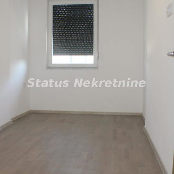 Stan Prodaja Novi Sad  77 m2