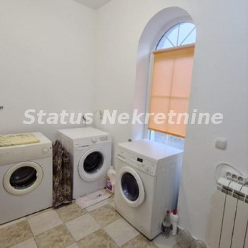 Kuća Prodaja Novi Sad  338 m2
