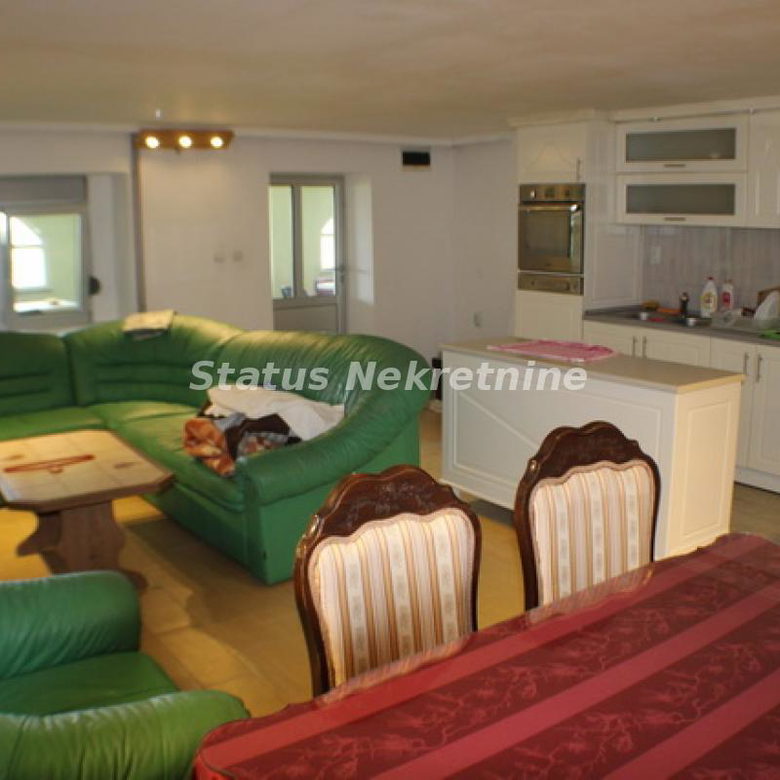 Kuća Prodaja Novi Sad  220 m2