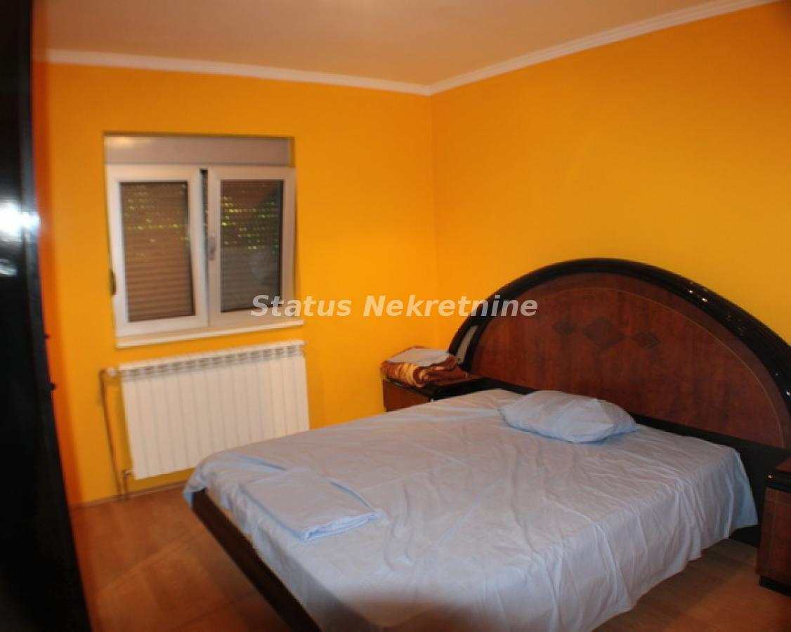 Kuća Prodaja Novi Sad  220 m2