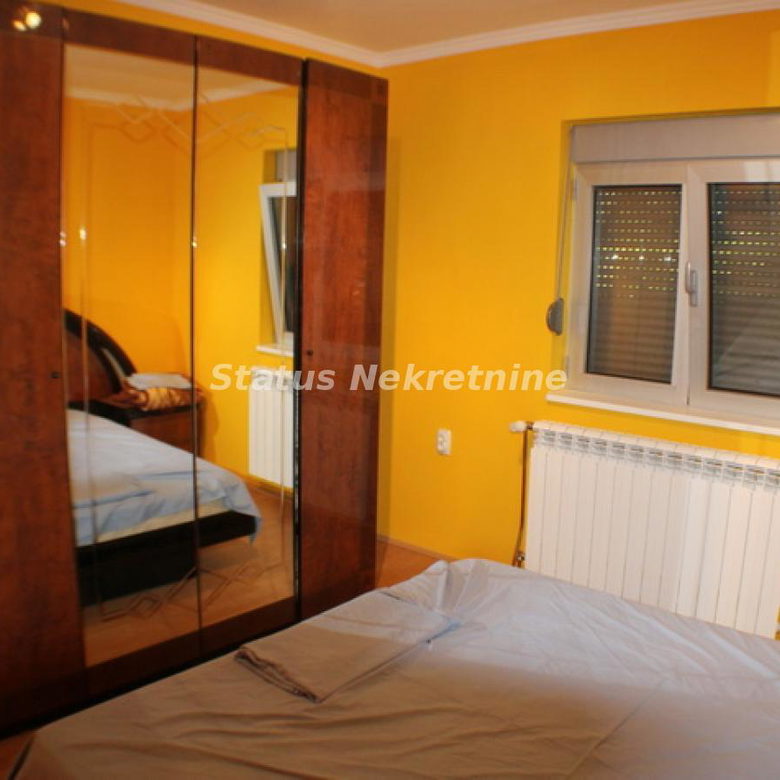 Kuća Prodaja Novi Sad  220 m2
