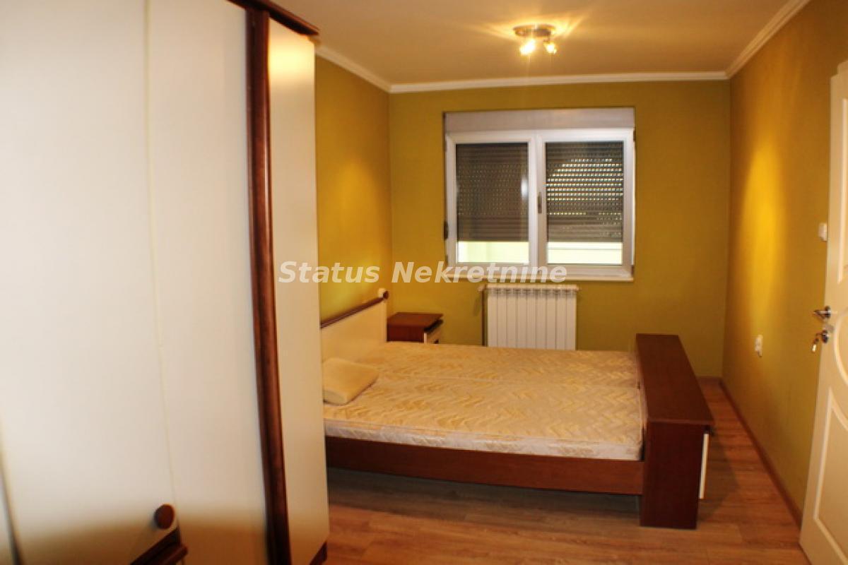Kuća Prodaja Novi Sad  220 m2