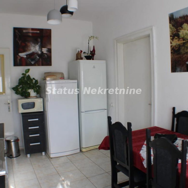 Stan Prodaja Novi Sad  77 m2