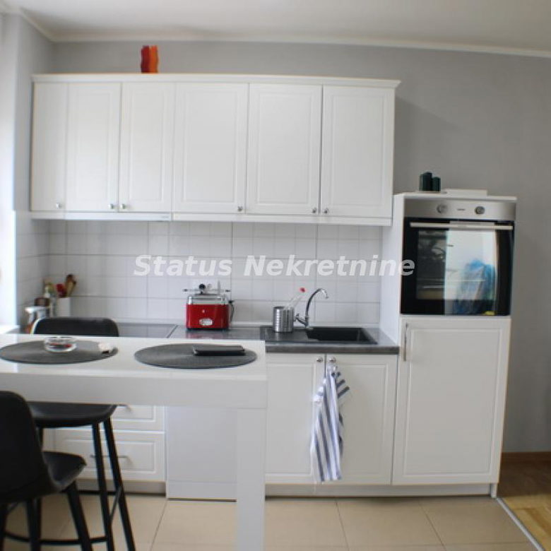 Stan Prodaja Novi Sad  50 m2