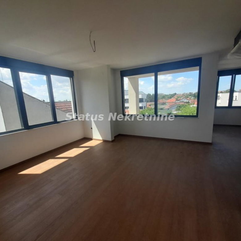 Stan Prodaja Novi Sad  140 m2