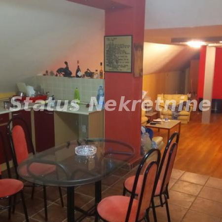 Kuća Prodaja Sremski Karlovci  250 m2