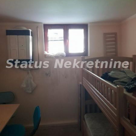 Kuća Prodaja Sremski Karlovci  250 m2