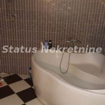Kuća Prodaja Sremski Karlovci  250 m2