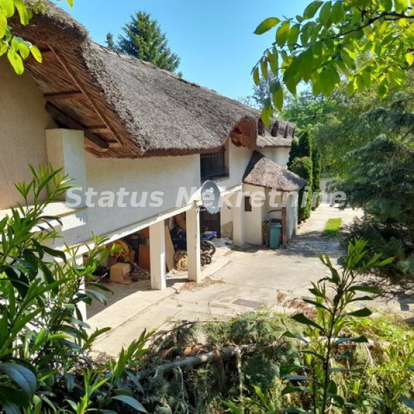 Kuća Prodaja Sremski Karlovci  250 m2