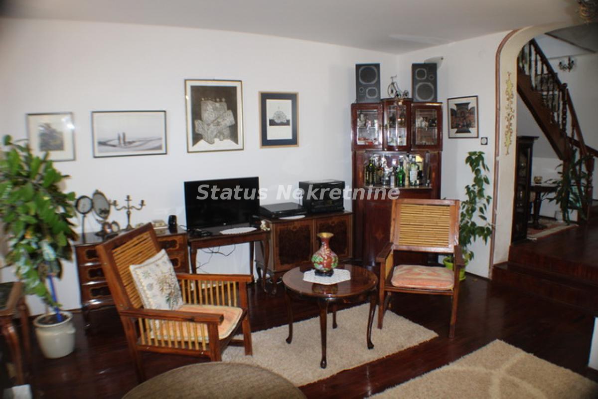 Kuća Prodaja Novi Sad  264 m2